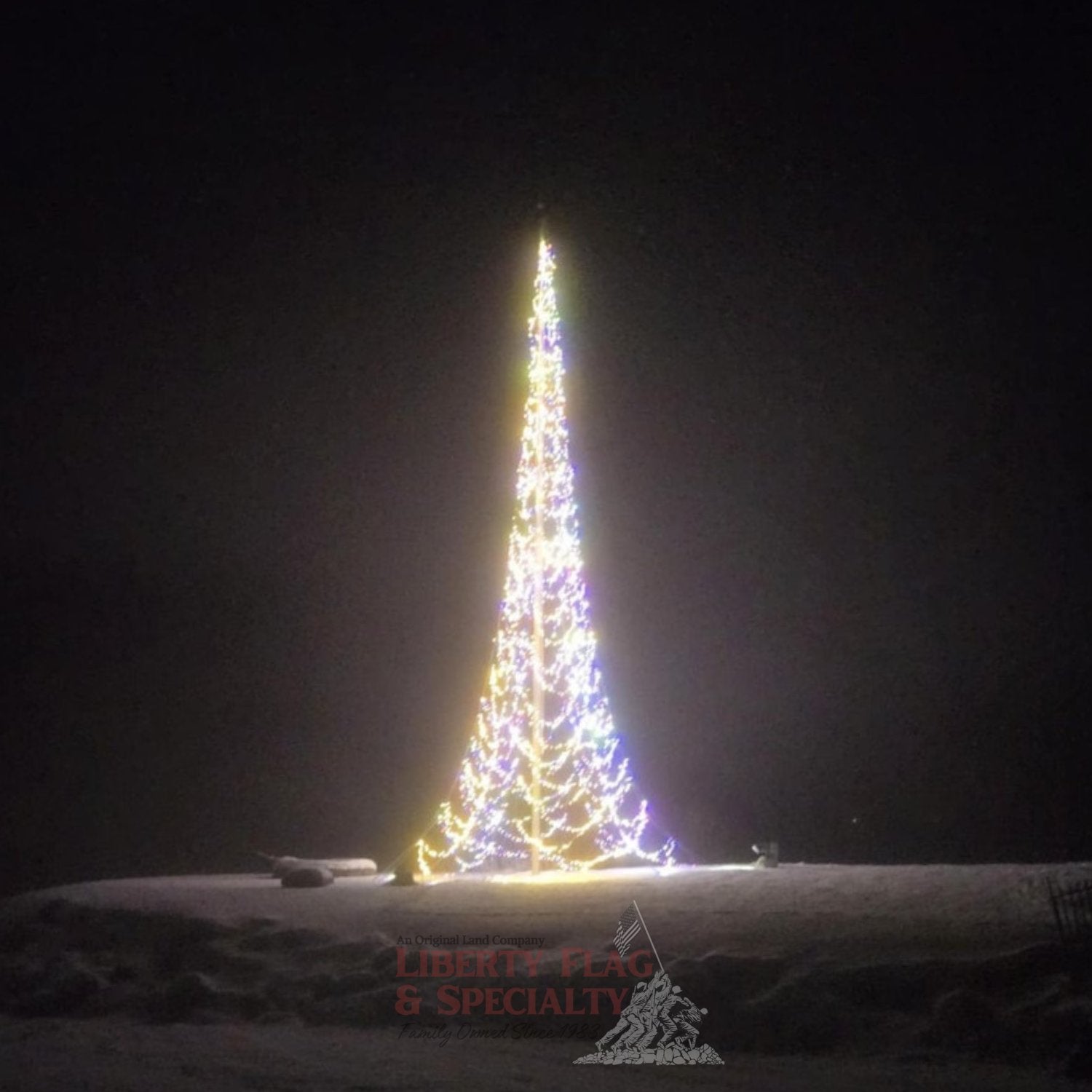 Christmas Flagpole Mount Displays - Liberty Flag & Specialty
