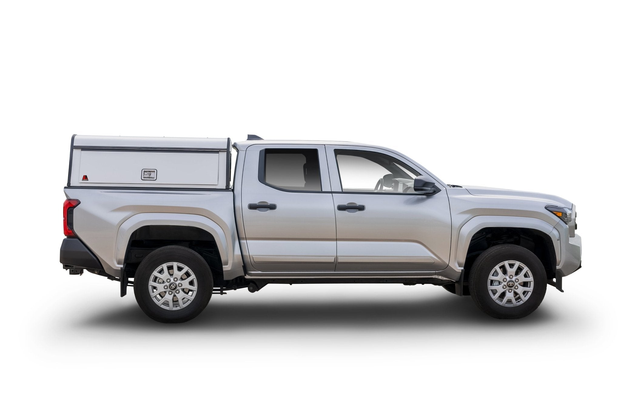 Leer DCC Truck Cap - Liberty Flag & Specialty