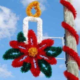 5' Garland Candle in Poinsettia Pole Mount - Liberty Flag & Specialty