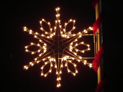 6' Silhouette Teardrop Snowflake Pole Mount - Liberty Flag & Specialty
