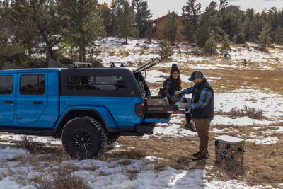 Leer 100S Truck Cap - Liberty Flag & Specialty